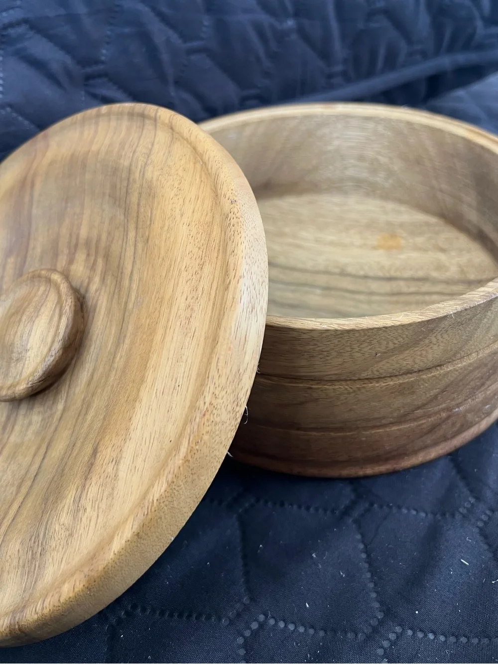 Vintage OliveWood Hand Crafted  Chapati/Tortilla Container with lid. Trinket box